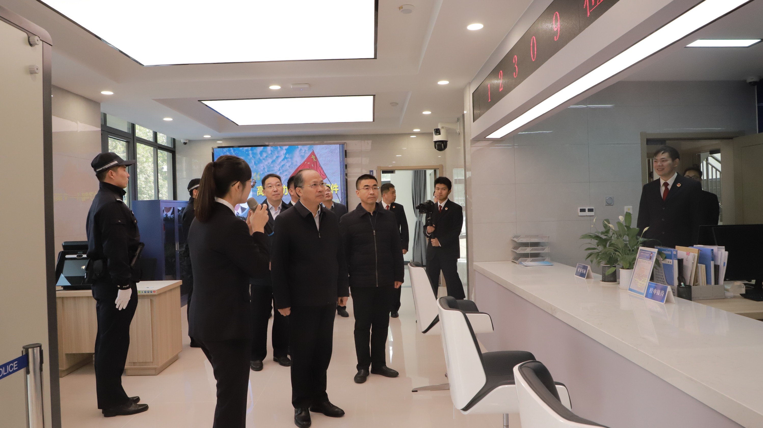 張輝副市長到我院調研檢察工作.jpg